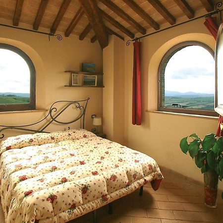Podere Santa Maria Монте-Антико Экстерьер фото