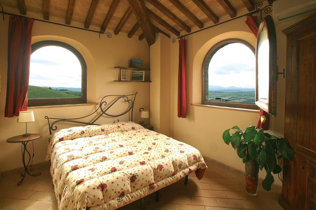 Podere Santa Maria Монте-Антико Экстерьер фото