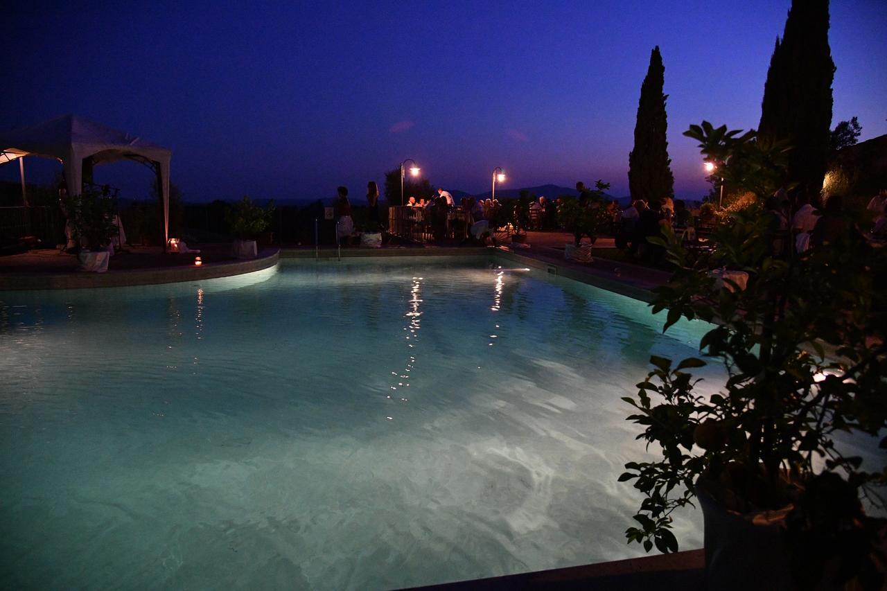 Podere Santa Maria Монте-Антико Экстерьер фото